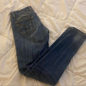 Skinny low rise jeans
